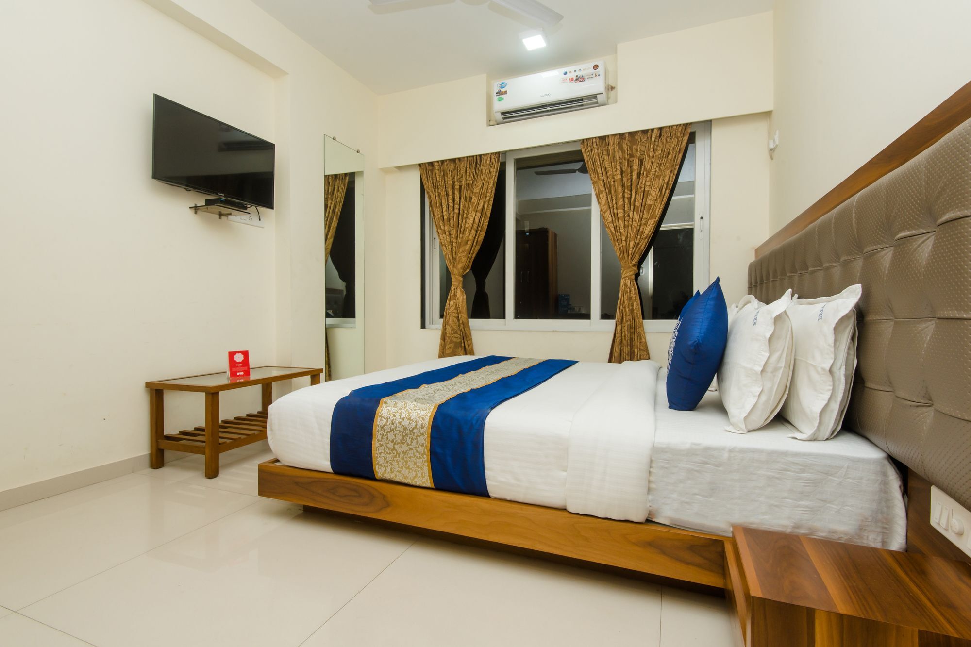 Oyo 11441 Hotel Blue Bells Residency Mumbai Exterior foto