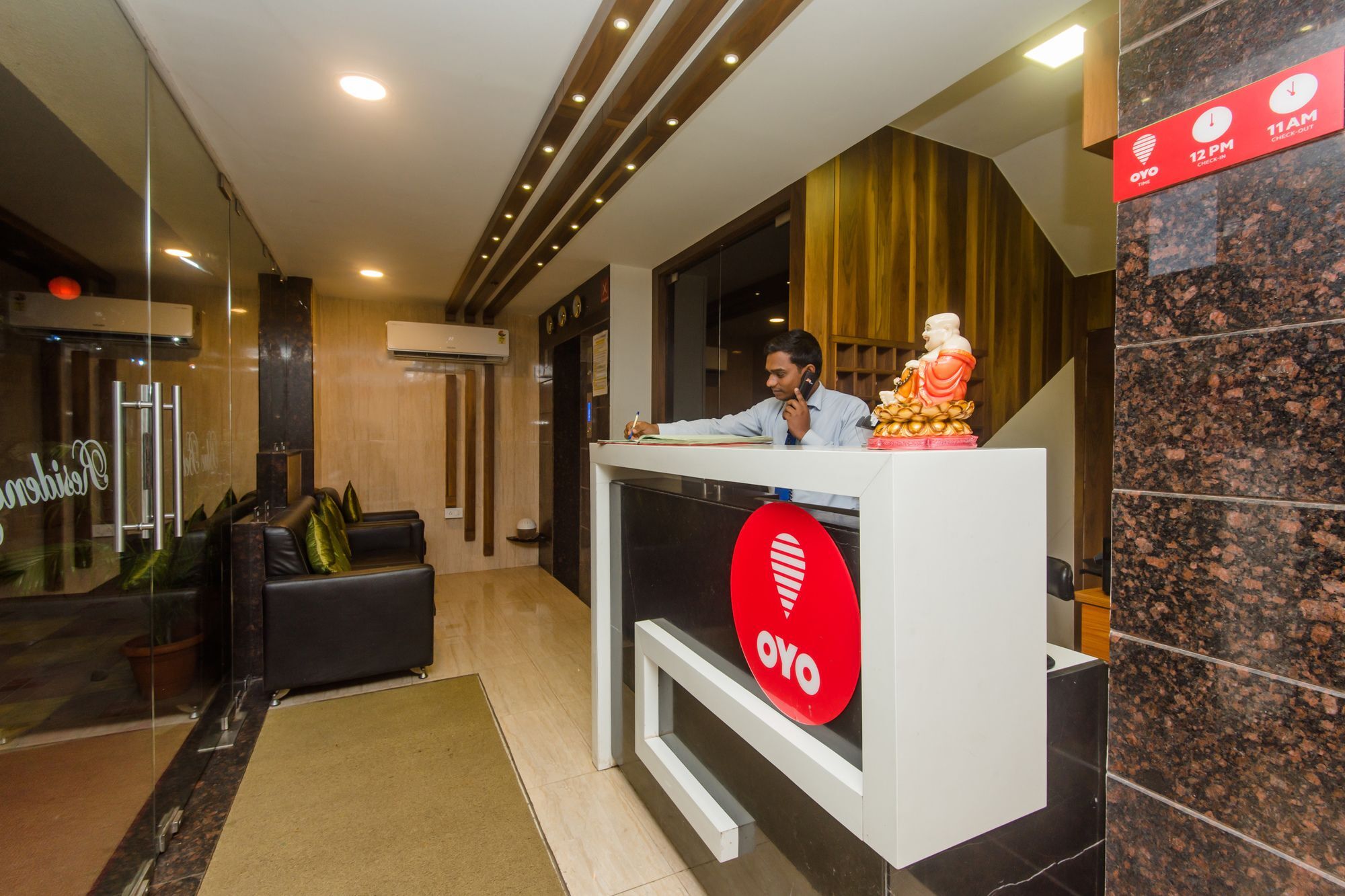 Oyo 11441 Hotel Blue Bells Residency Mumbai Exterior foto
