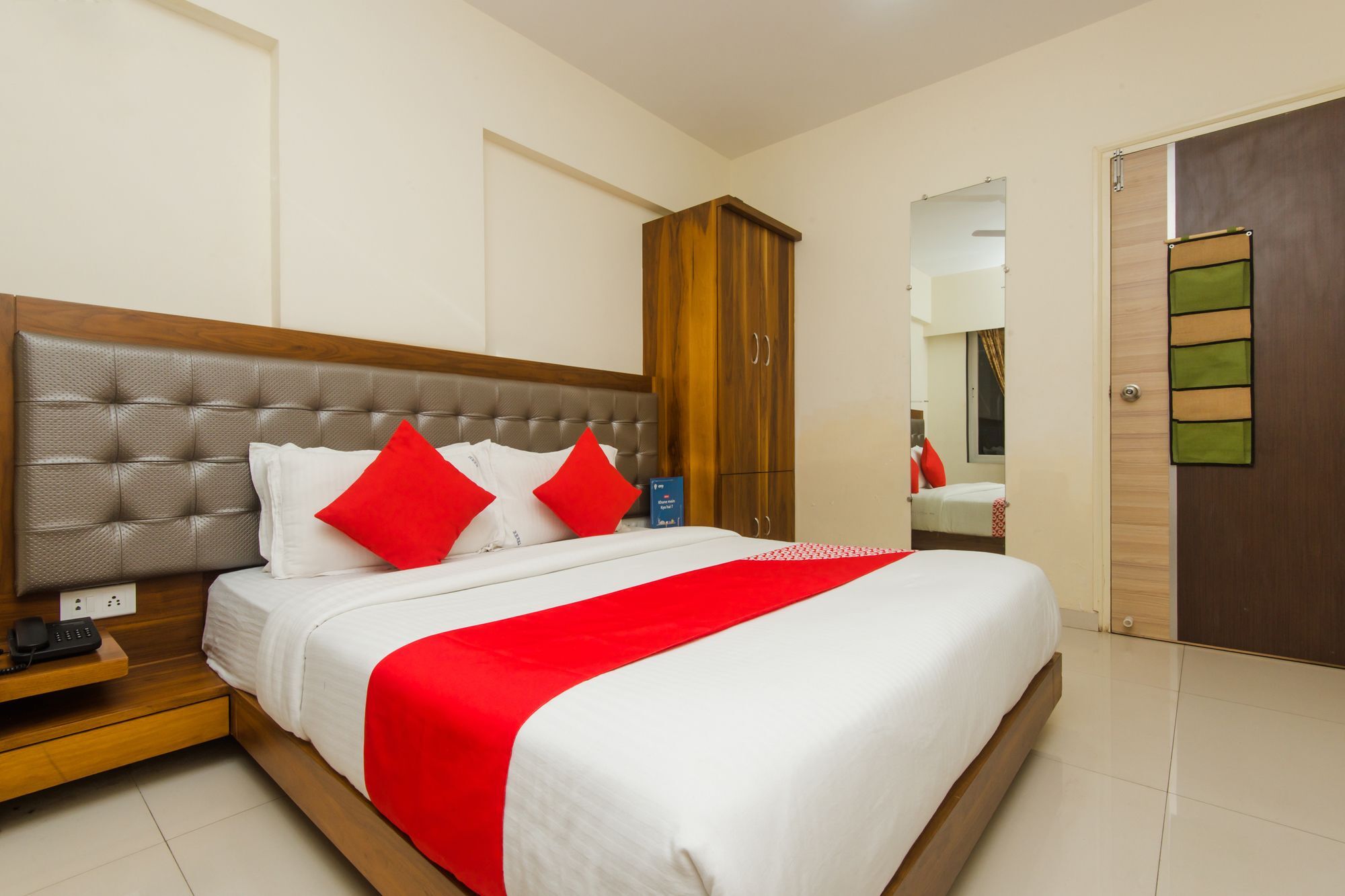 Oyo 11441 Hotel Blue Bells Residency Mumbai Exterior foto
